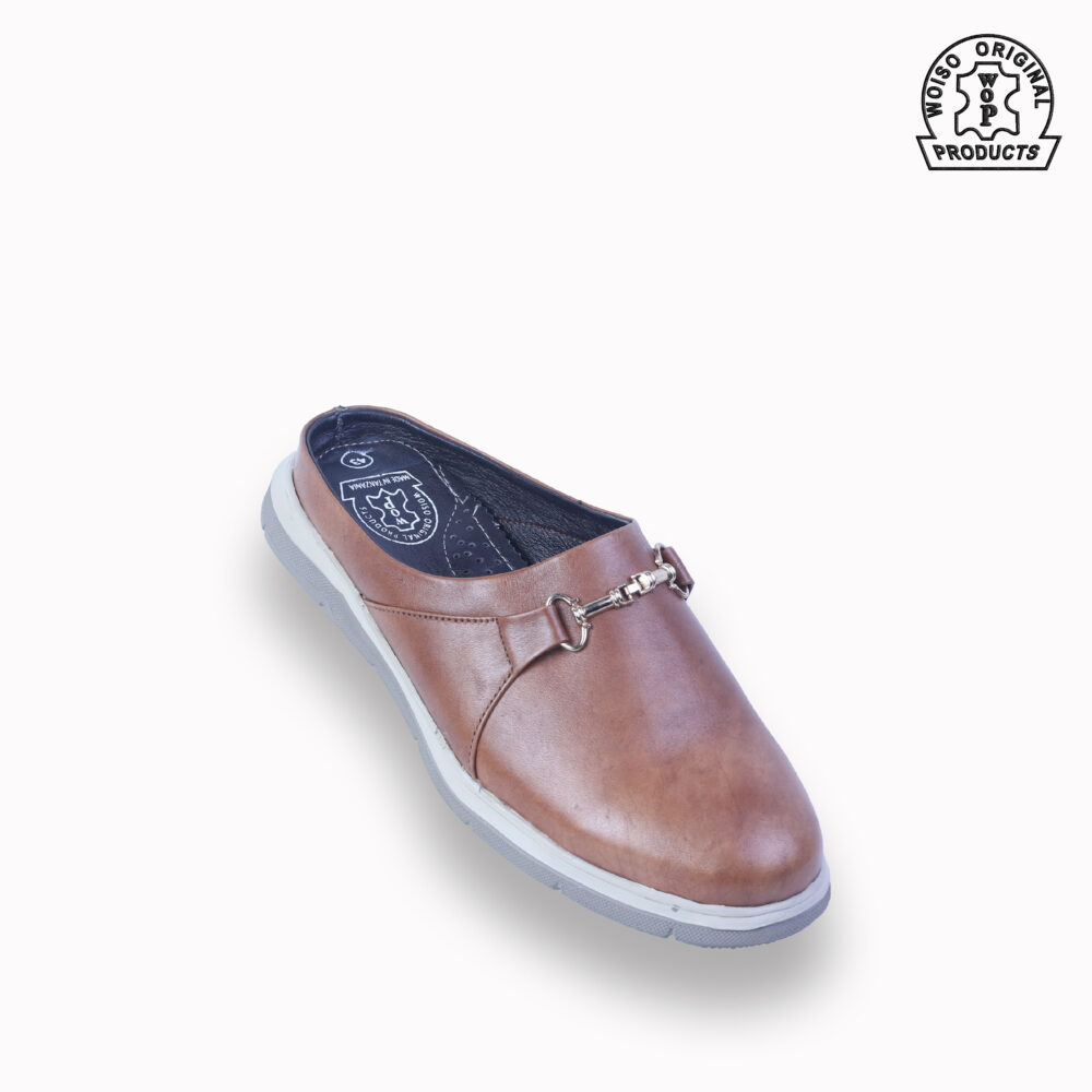 leather flat shoe